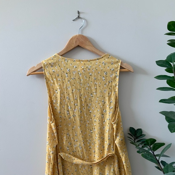 NWT - thyme M - Yellow maternity Blouse tunic - Picture 2 of 3